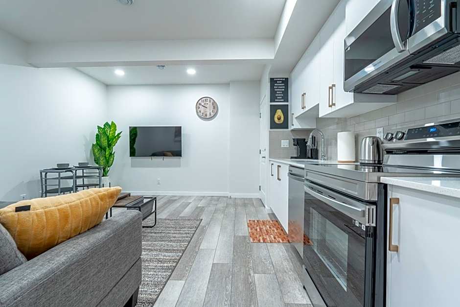 Stylish Getaway 2BD Basement by YMCA and South Health Campus Hospital