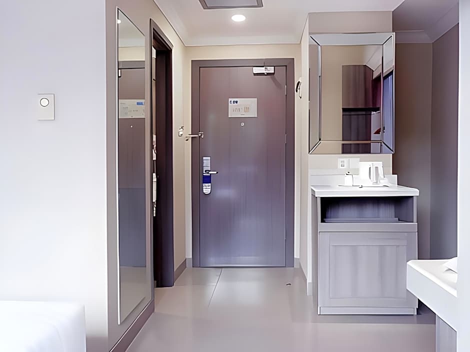 Quest Prime Cikarang by ASTON