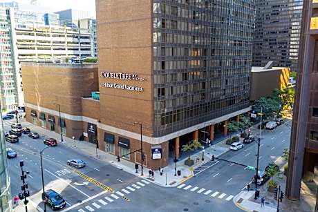 DoubleTree By Hilton Chicago Magnificent Mile