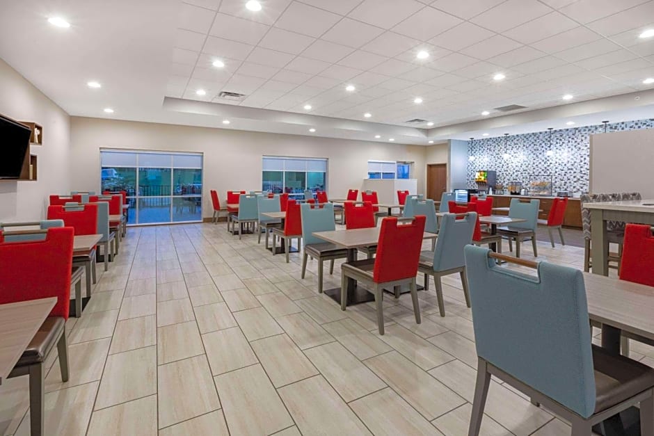 La Quinta Inn & Suites by Wyndham Jackson/Cape Girardeau