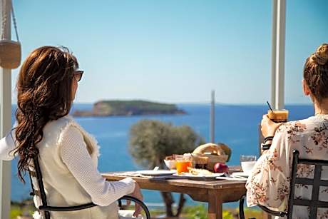 Poseidon Apartments and Villas by the Sea