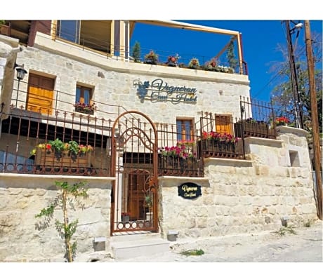 Vigneron Cave Hotel
