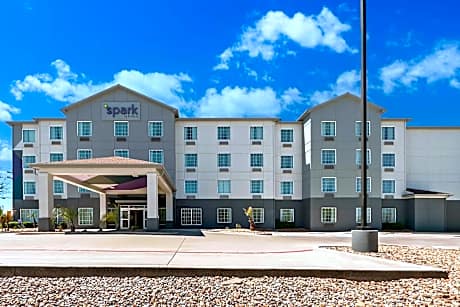 Spark by Hilton Selma