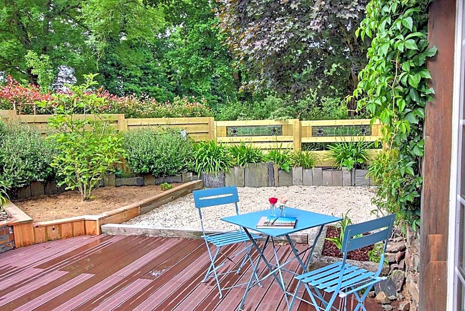 Kergroaz Maner Classé 5 épis Table d'Hôtes Manoir dans parc paysagé, spa en plein air Bornes véhicules électriques Petit déjeuner inclus