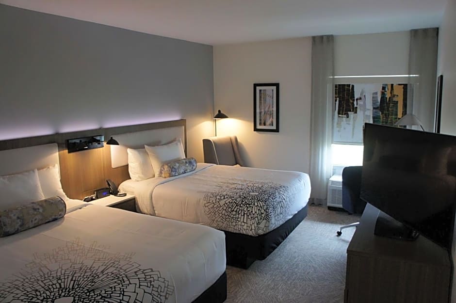 La Quinta Inn & Suites by Wyndham Locust Grove