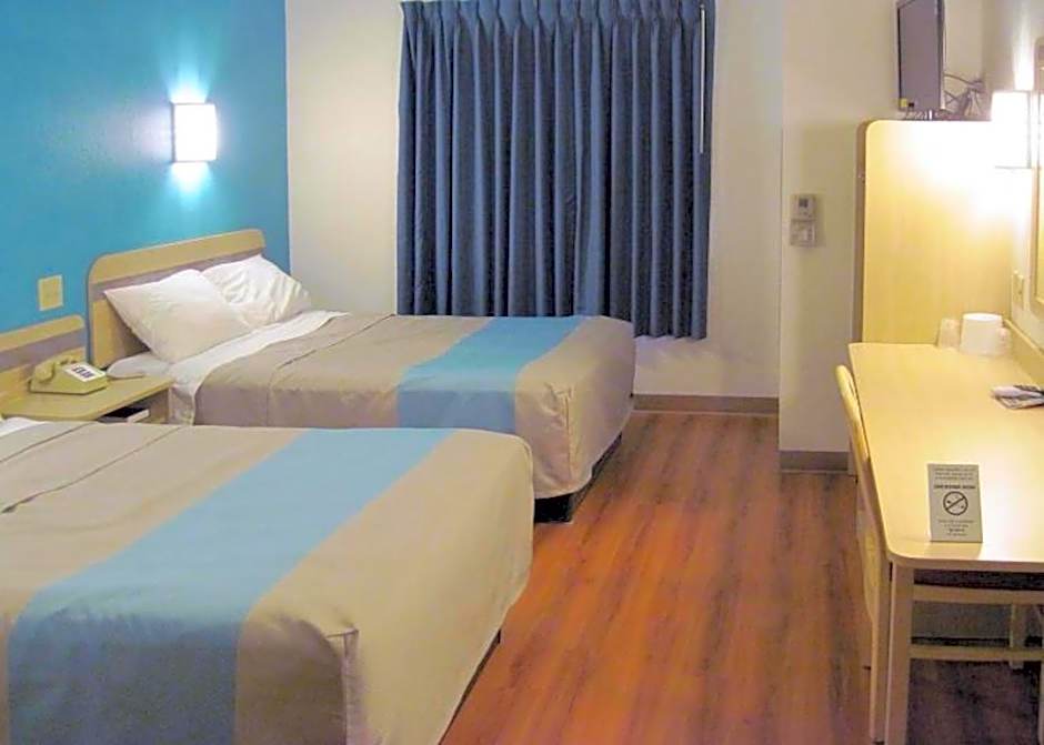 Motel 6-Avoca, IA