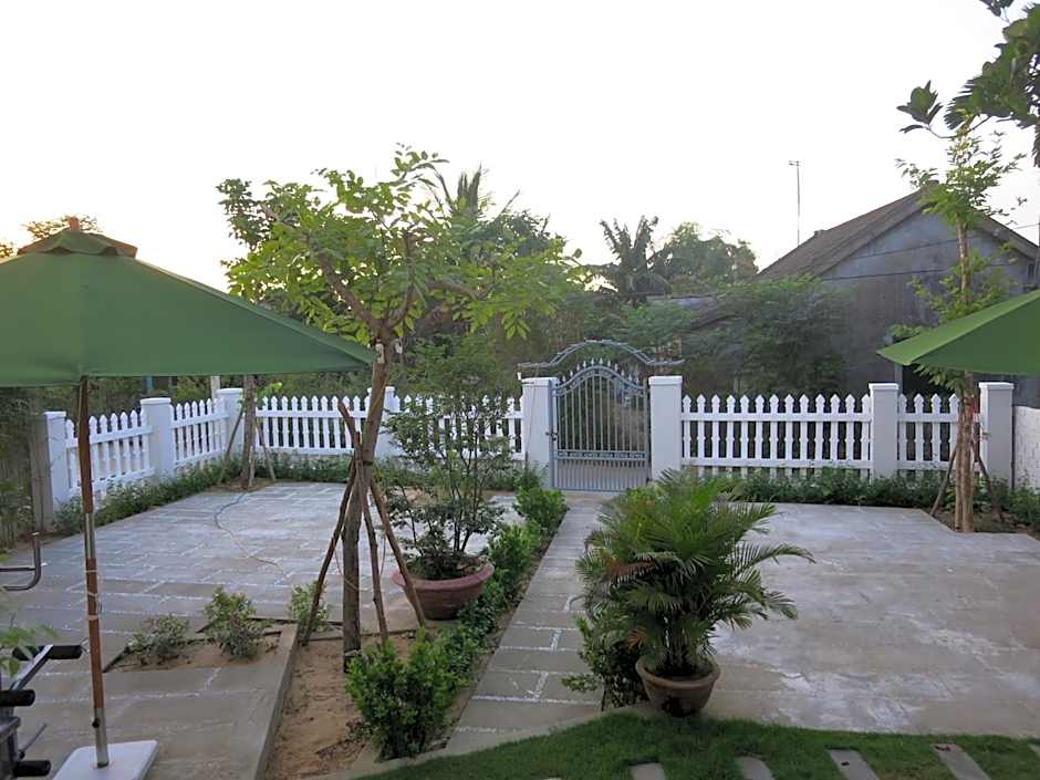 Flame Flowers Homestay