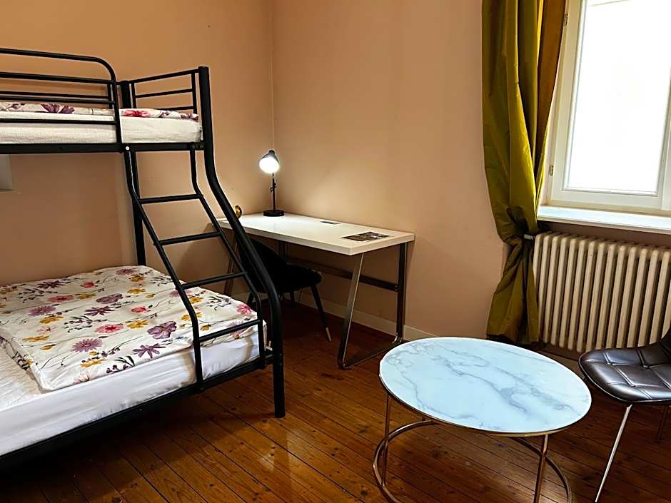 Zimmer 1 Innenstadt Hostel - Denkmalschutz