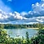 Nice 3-bedroom house with lake view