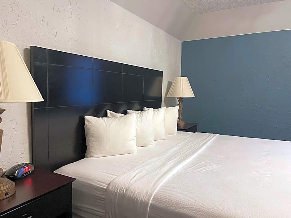 Chateau Hotel and Conference Center