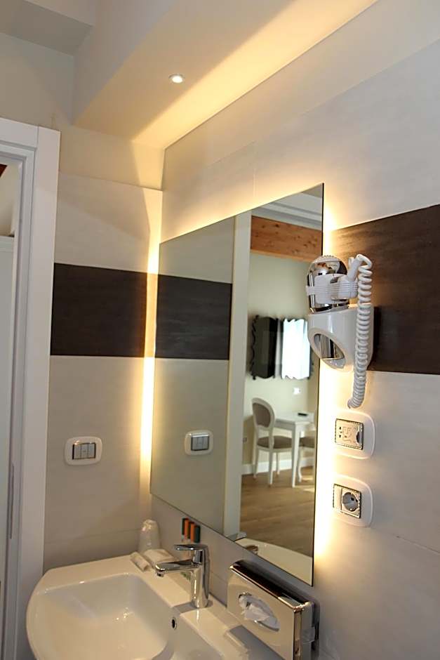 Suites & Apartments Liola'