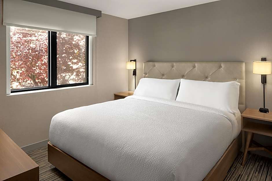 Four Points By Sheraton Downtown Seattle Center