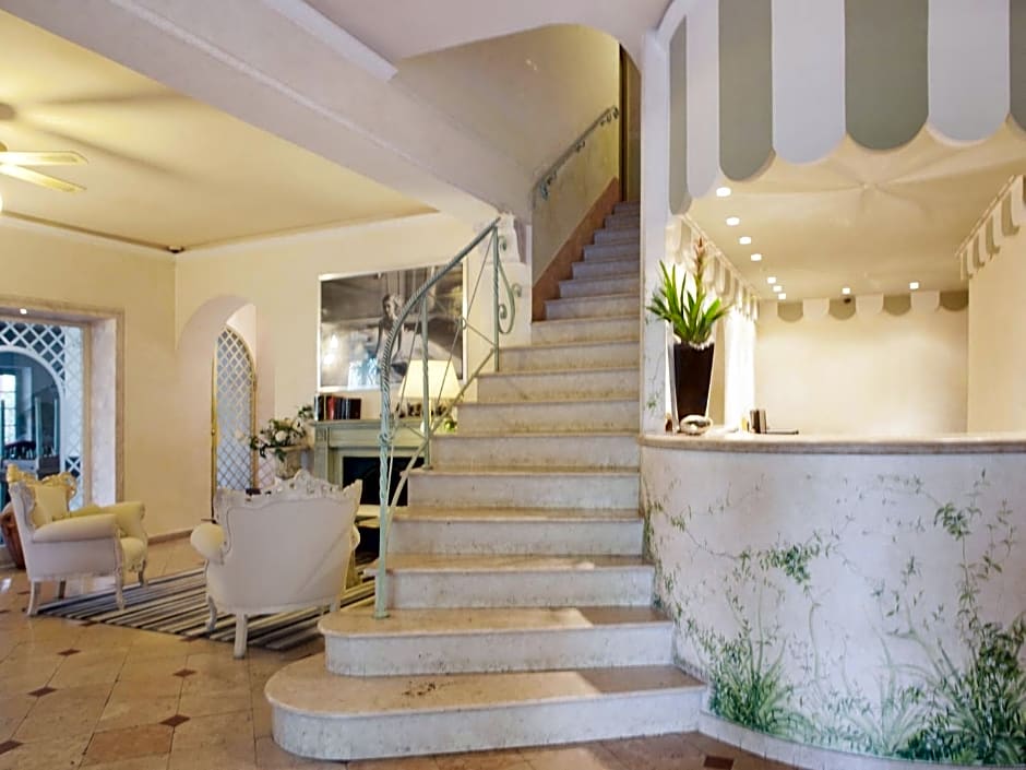 Hotel Mignon