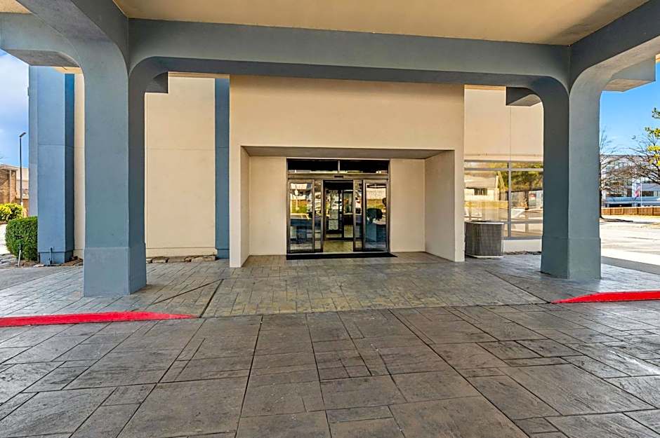 Quality Inn & Suites North Little Rock