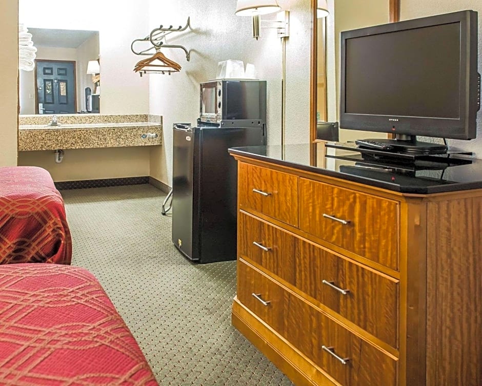 Econo Lodge Waynesburg