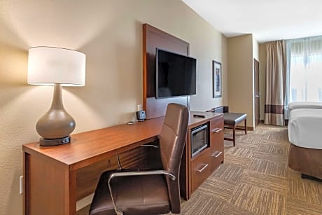 2 Queen Beds, Suite, Nonsmoking, Accessible