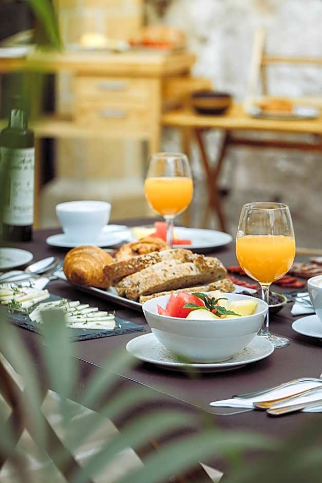 Hotel Poeta Jorge Manrique