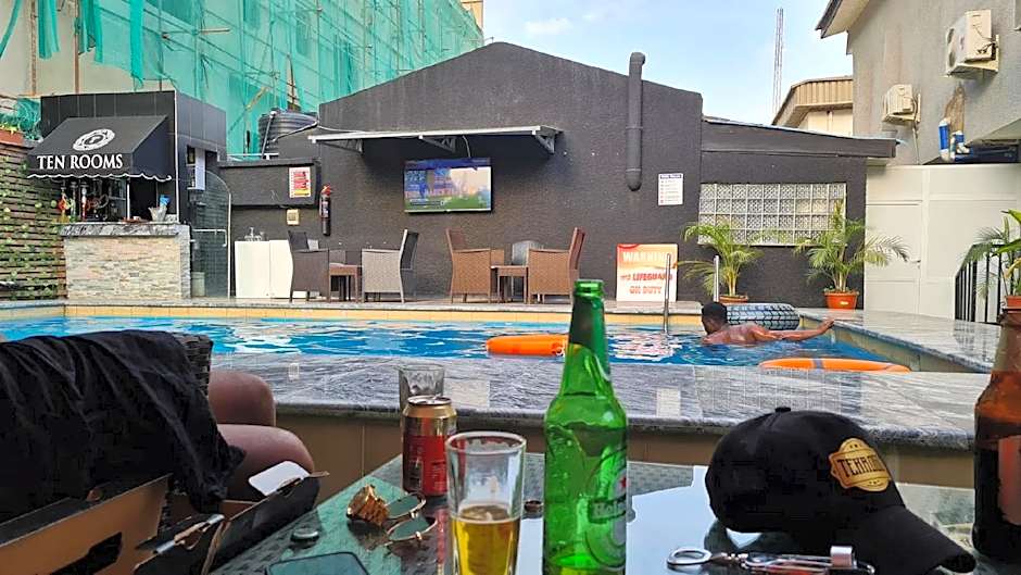 Ten Rooms Boutique Hotel Abuja