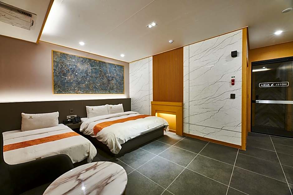 Aura Hotel