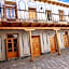 Lyabi House Hotel