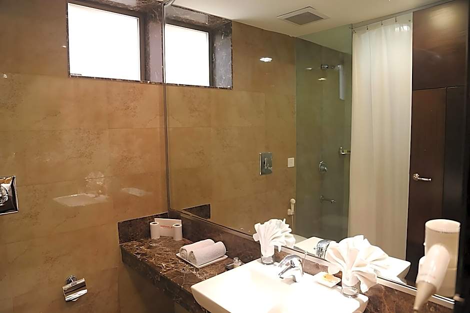 Shervani Hotel Nehru Place