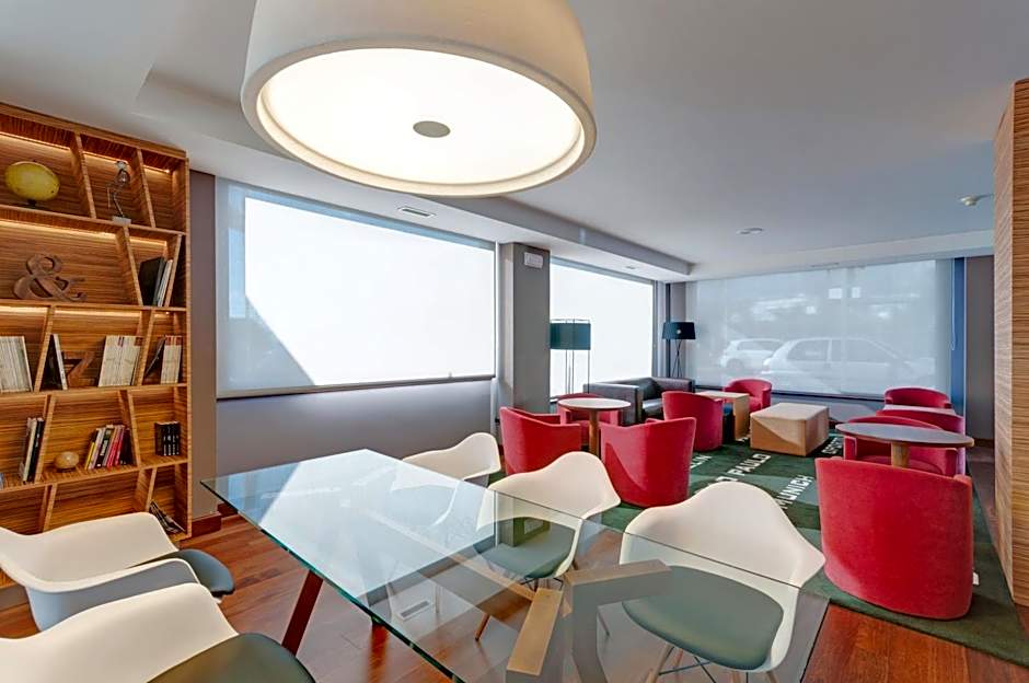 Hotel Vigo Los Galeones Affiliated by Melia