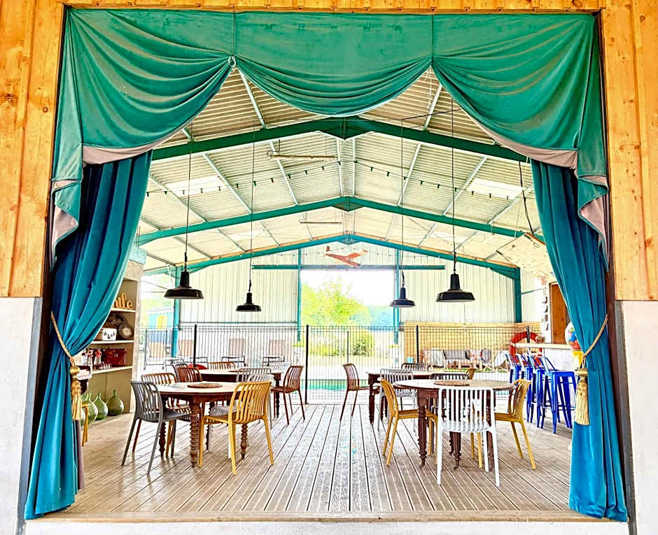 La roulotte MAGIC ! des Grillots