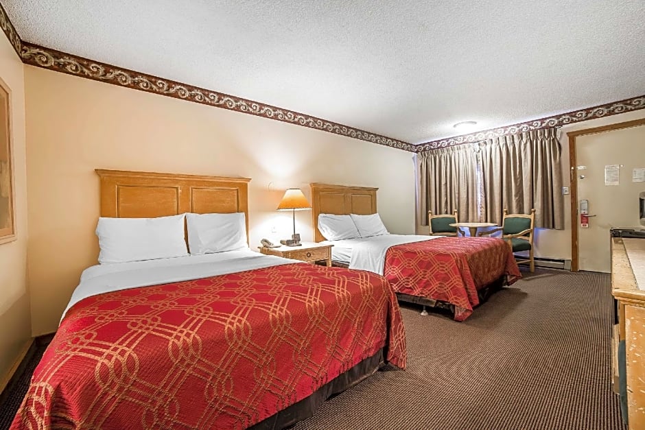 Econo Lodge Inn & Suites Kalispell - Glacier National Park Gateway