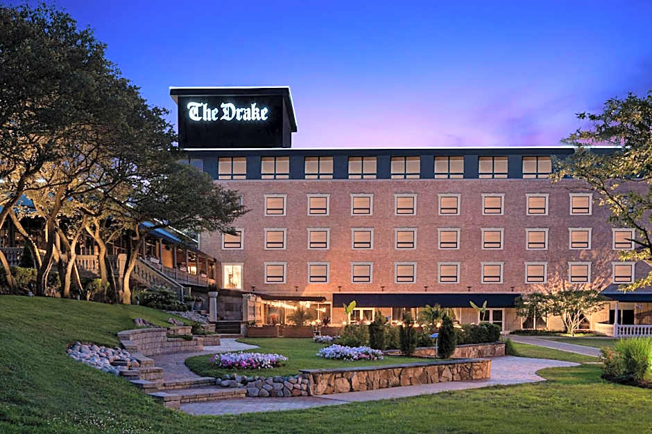 The Drake Oak Brook, Autograph Hotels