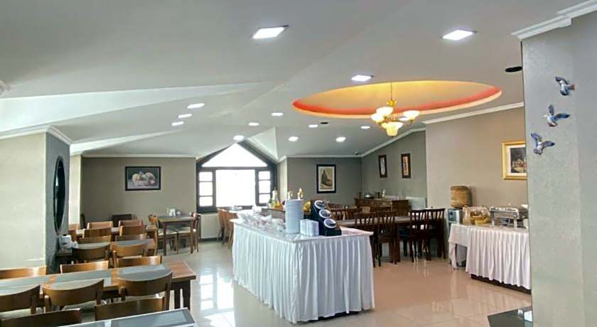 Hotel Kent Ani