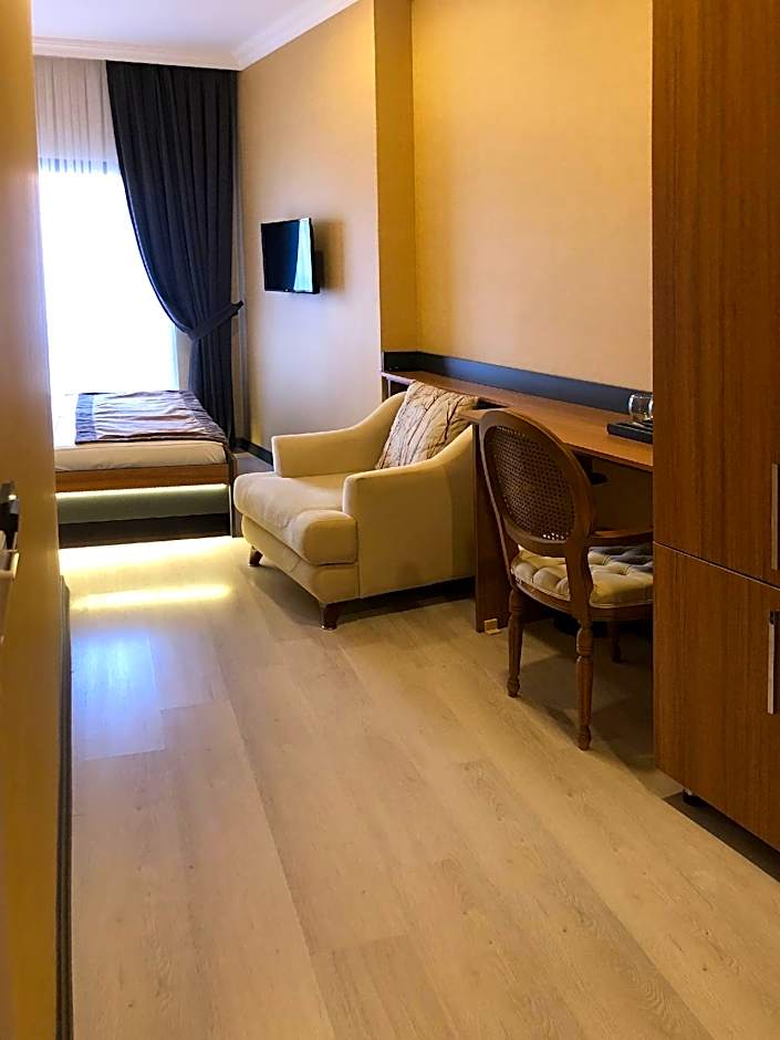 Orange Hotel & Spa
