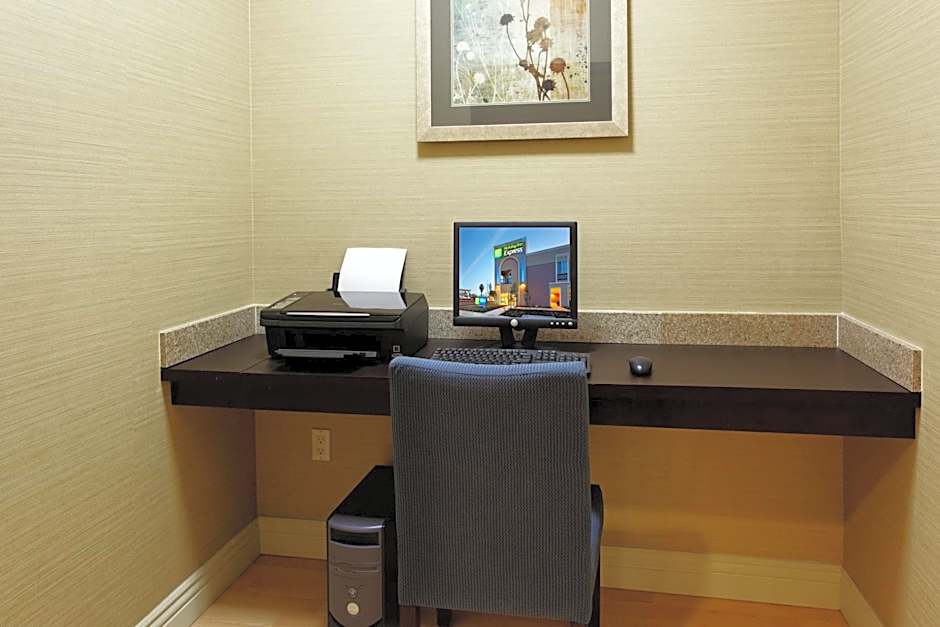 Holiday Inn Express Benicia By IHG