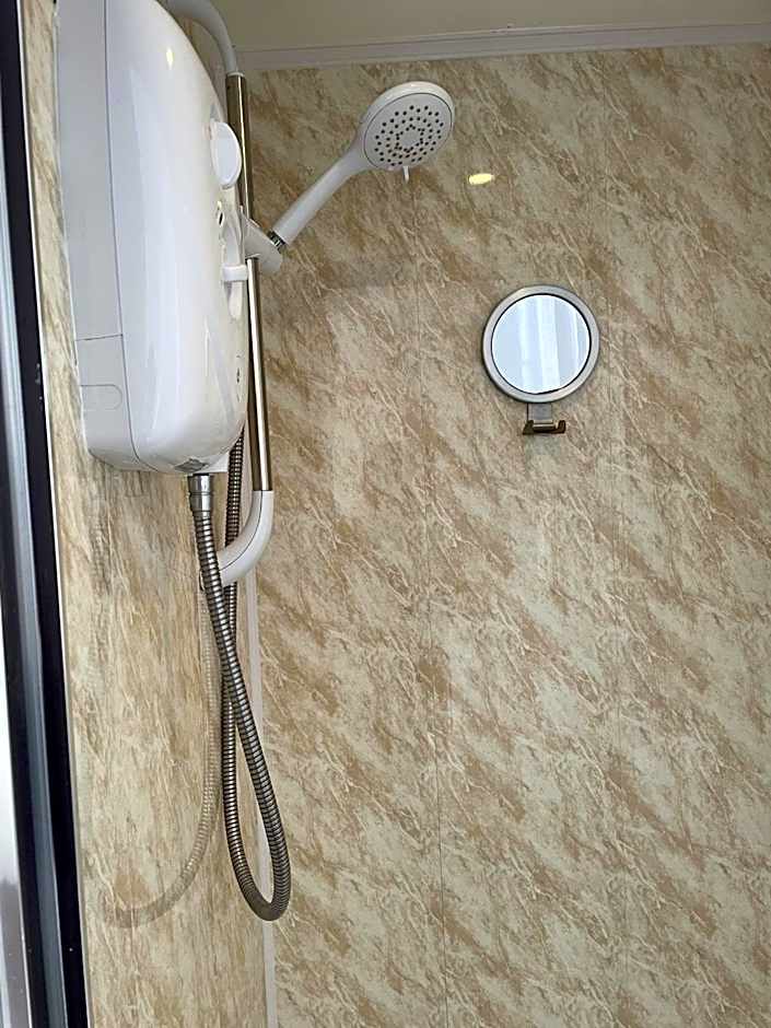 Diamonds Villa near York Hospital