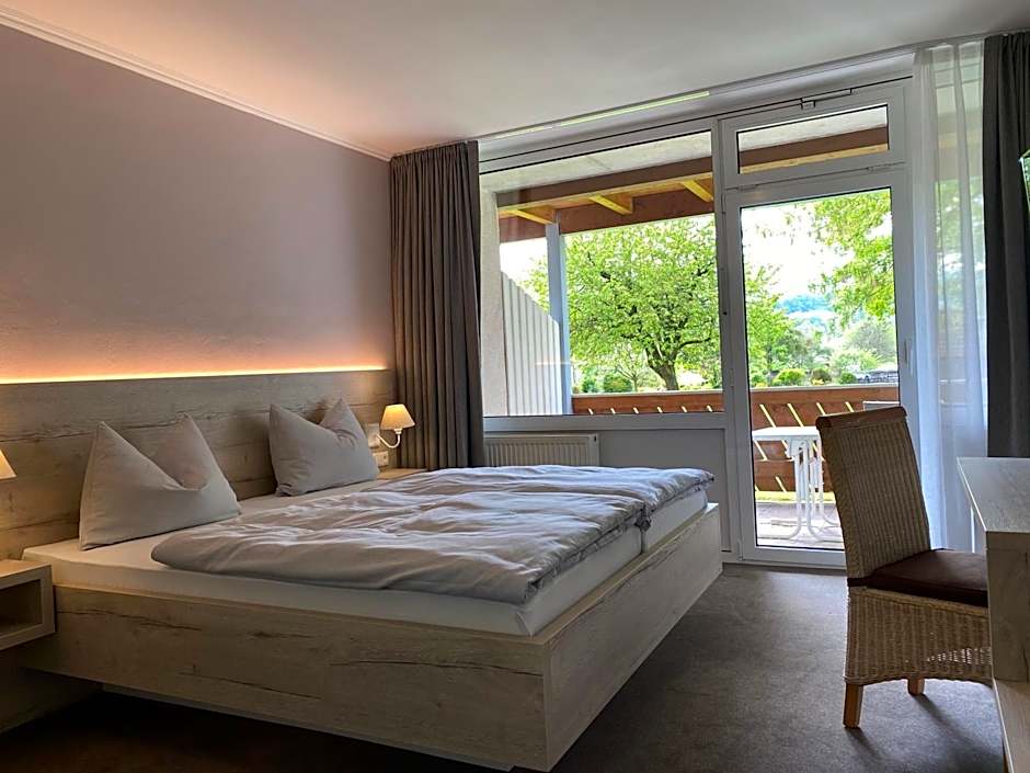 Hotel & Restaurant Kronenhof am Weser-Radweg