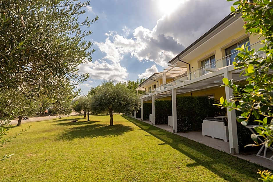 Hotel Baia Di Trainiti