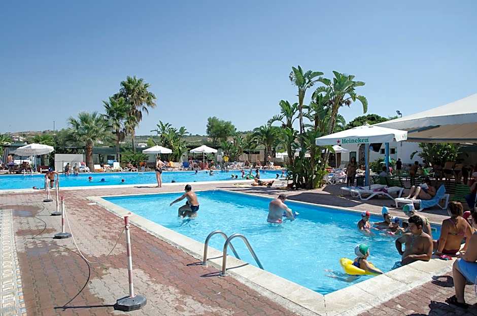 Kamemi Village & Camping