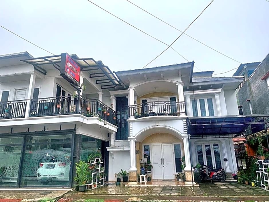 Arjuna Dieng Homestay Syariah by Luxury Degree