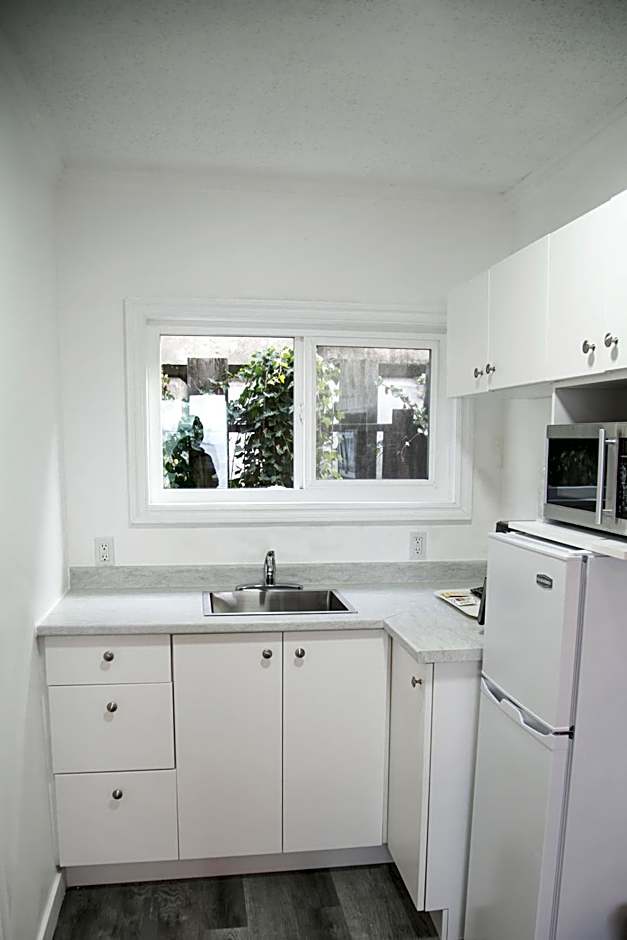 Westview Centre Motel Ltd