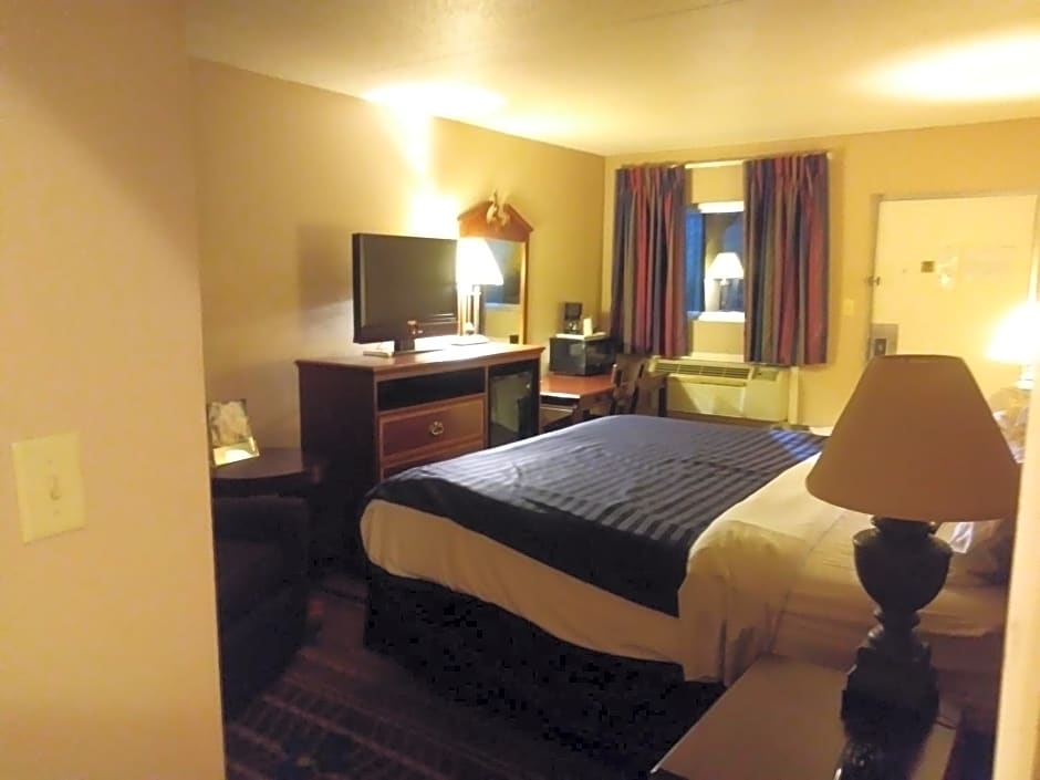 Days Inn by Wyndham Hot Springs