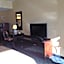 DIAMOND INN & SUITES