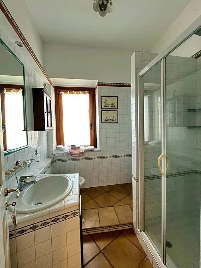 VelaLatina Residence B&B Soverato - Camera Maestrale & Camera Tramontana