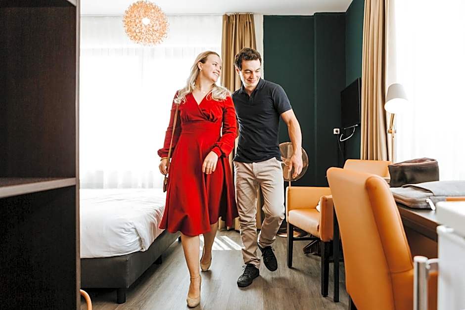 The Hague Teleport Hotel