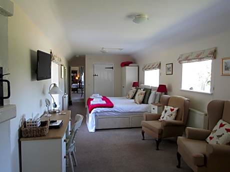 Double or Twin Room with Garden View