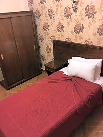 Basic Single Room