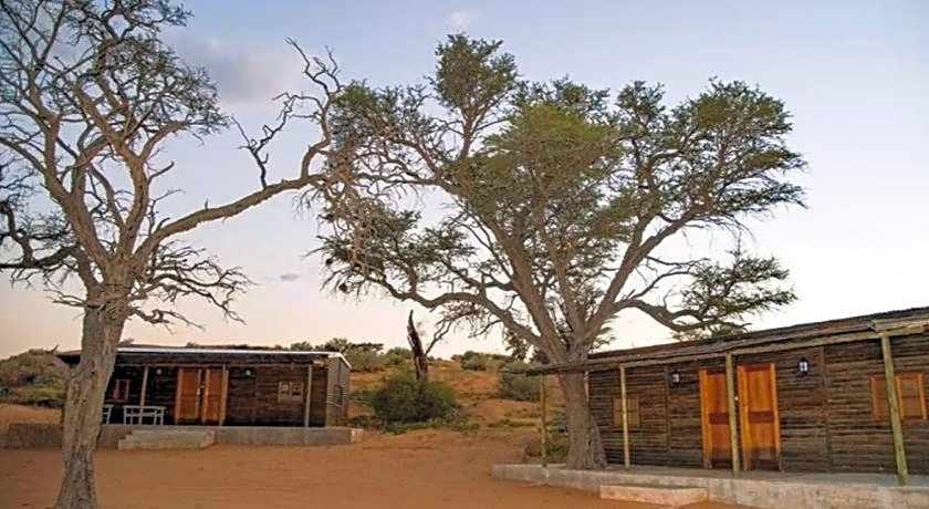 Zoutpanputs Game Lodge