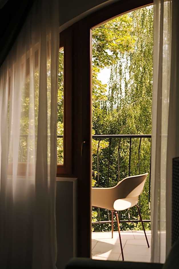 Photo 1 of 4 of Suite