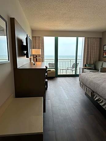 King Room with Sofa Bed and Shower - Oceanfront/Floors 3-5