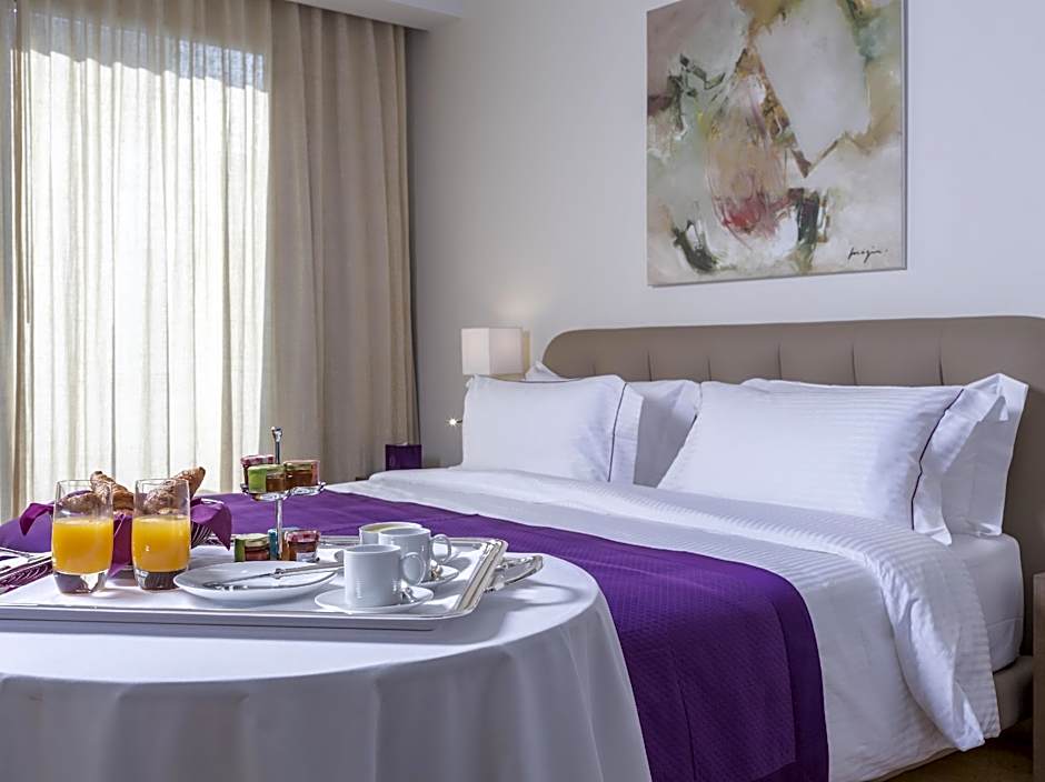 O Monot Luxury Boutique Hotel