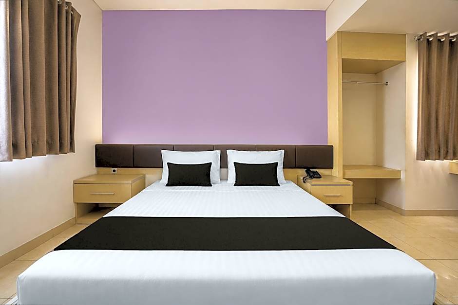 Townhouse Oak Hotel Niaga Surabaya