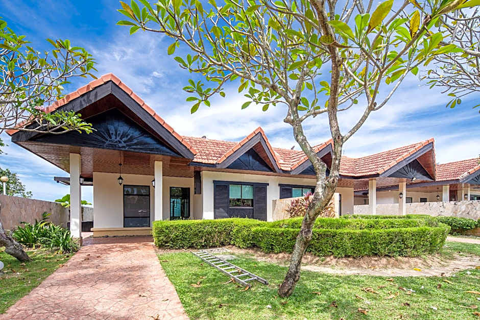 Borneo Beach Villa & Suite